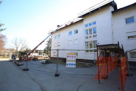 OBNOVA STREHE GERBIČEVA 01 FOTO LJUBO VUKELIČ
